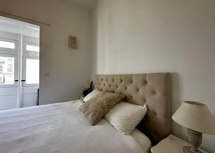 Modern Private Apt - Walking Distance To Valletta